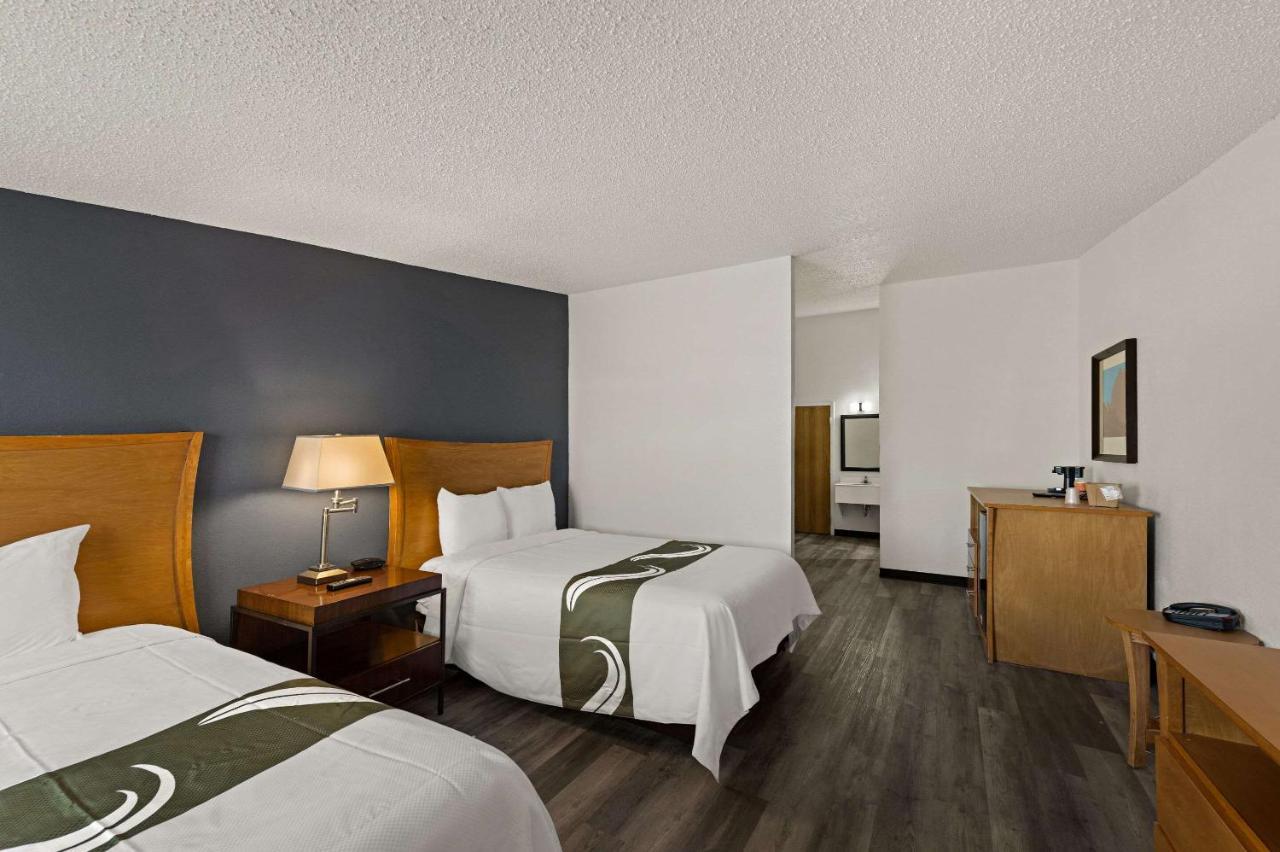 Quality Inn & Suites Near I-480 And I-29 Council Bluffs Eksteriør billede