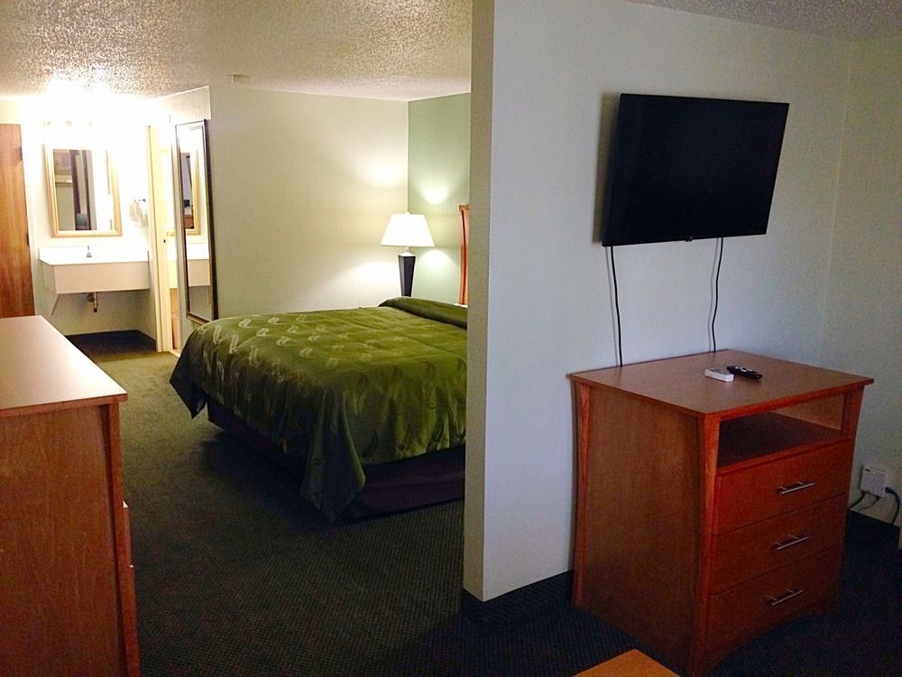 Quality Inn & Suites Near I-480 And I-29 Council Bluffs Eksteriør billede