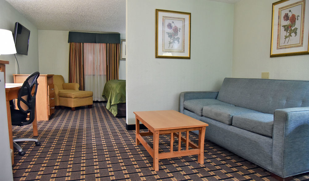 Quality Inn & Suites Near I-480 And I-29 Council Bluffs Eksteriør billede