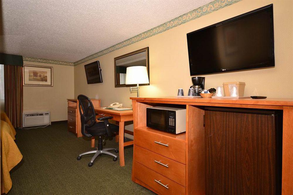 Quality Inn & Suites Near I-480 And I-29 Council Bluffs Værelse billede